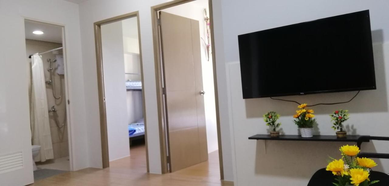 Pine Suites Tagaytay 2 Bedroom W/ Netflix And Parking, Wifi, Balcony, And Great View Tagaytay City Exterior photo