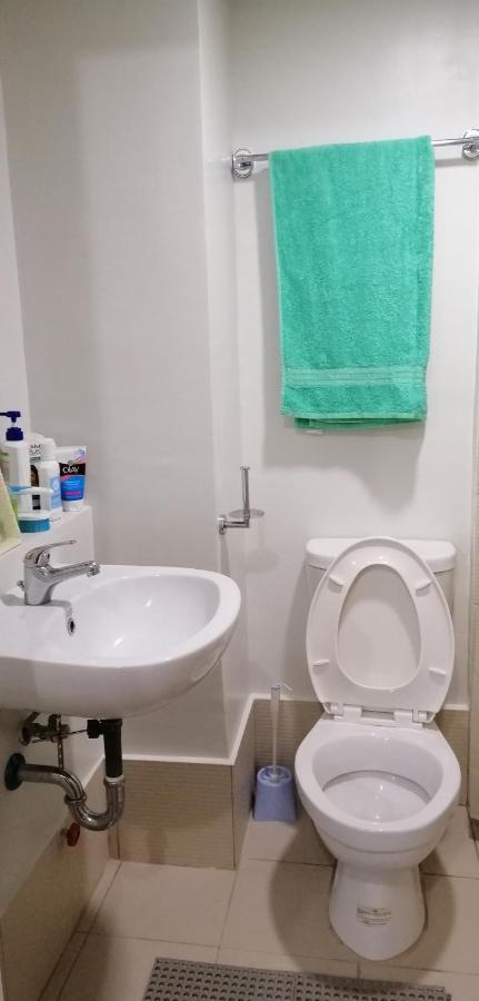 Pine Suites Tagaytay 2 Bedroom W/ Netflix And Parking, Wifi, Balcony, And Great View Tagaytay City Exterior photo